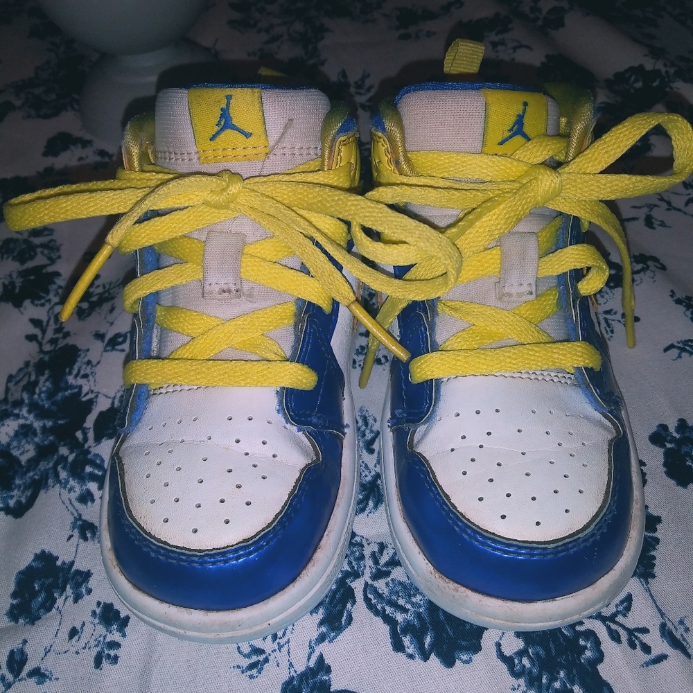 Air Jordan 1 GS Violet Force electric yellow